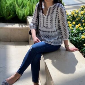 LOFT | Womens Black White Embroidered Babydoll Eyelet Puffy Sleeve V-Neck Blouse